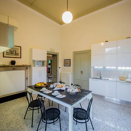 Sleeps 12 Pool Villa
