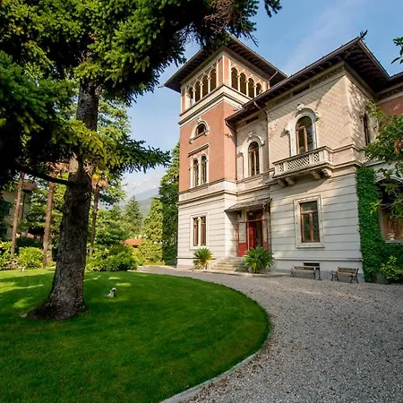 Sleeps 12 Pool Villa *