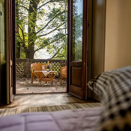 Sleeps 12 Pool * Mandello del Lario