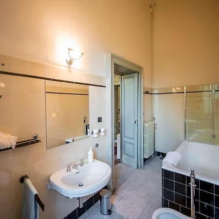 Sleeps 12 Pool