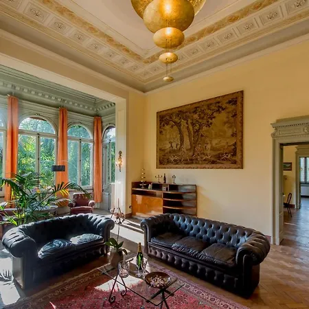 Sleeps 12 Pool * Mandello del Lario