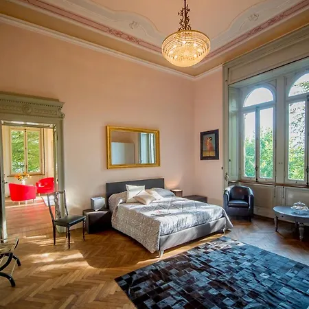 Sleeps 12 Pool *